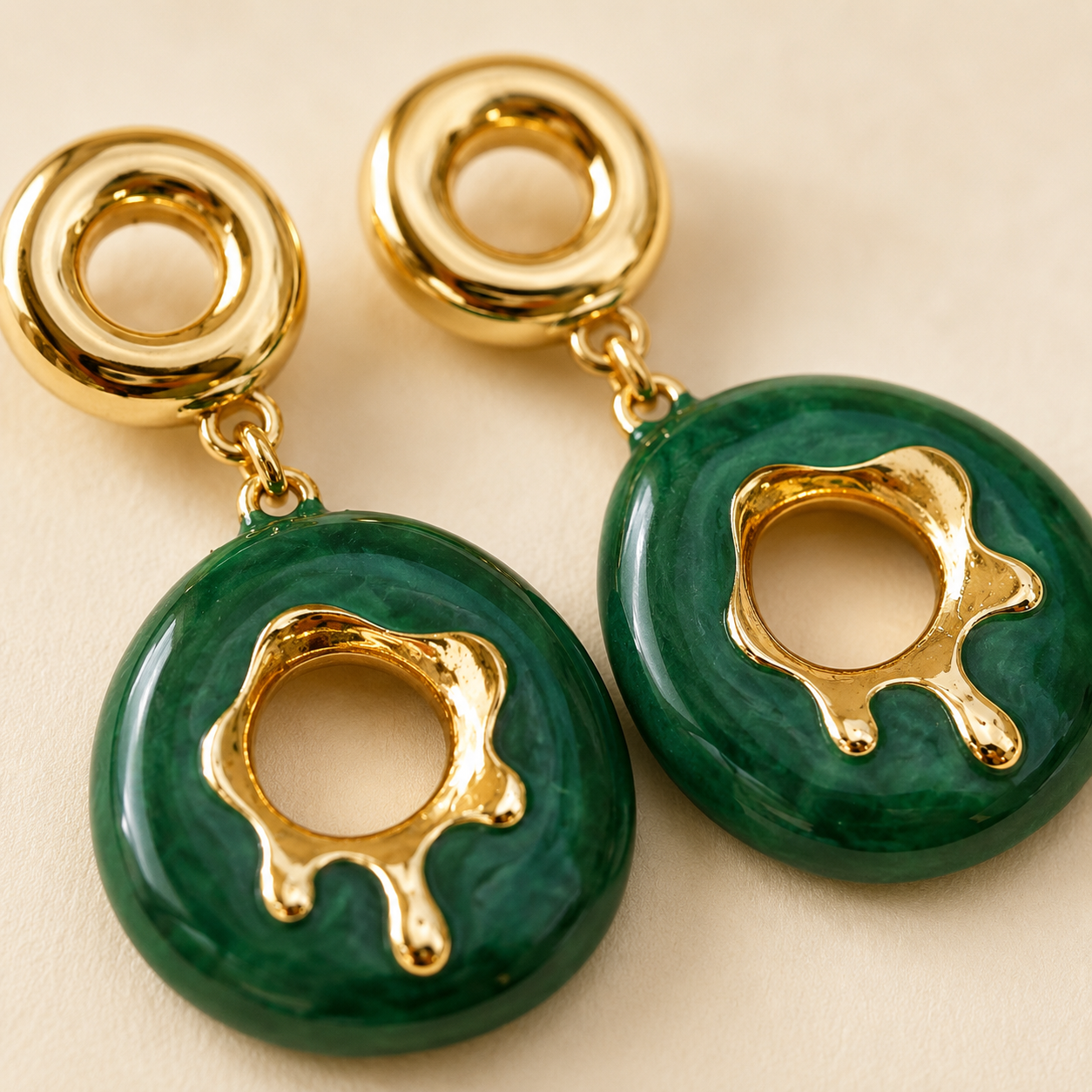 Elara Pebble Ring Drops