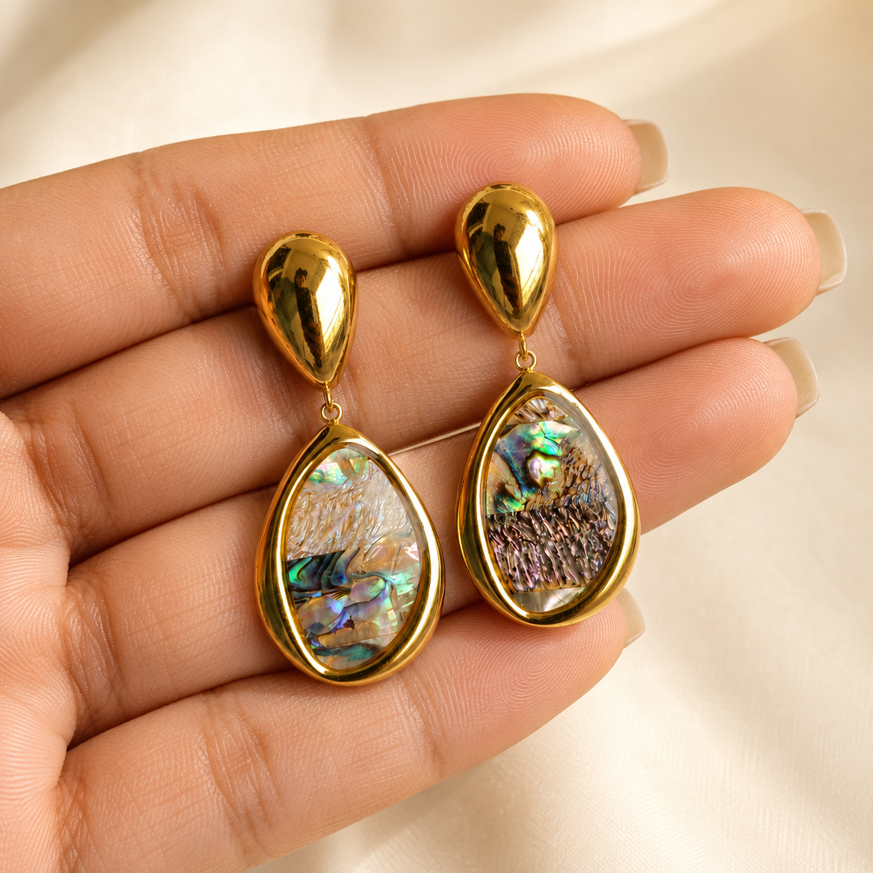 Anvi Teardrop Shell Drops