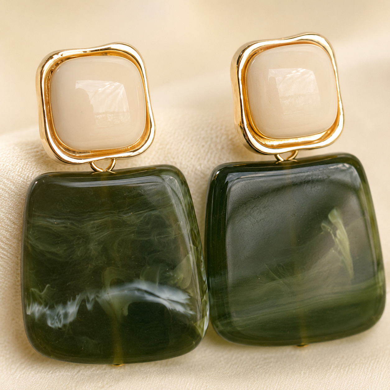 Neha Square Marble Drops