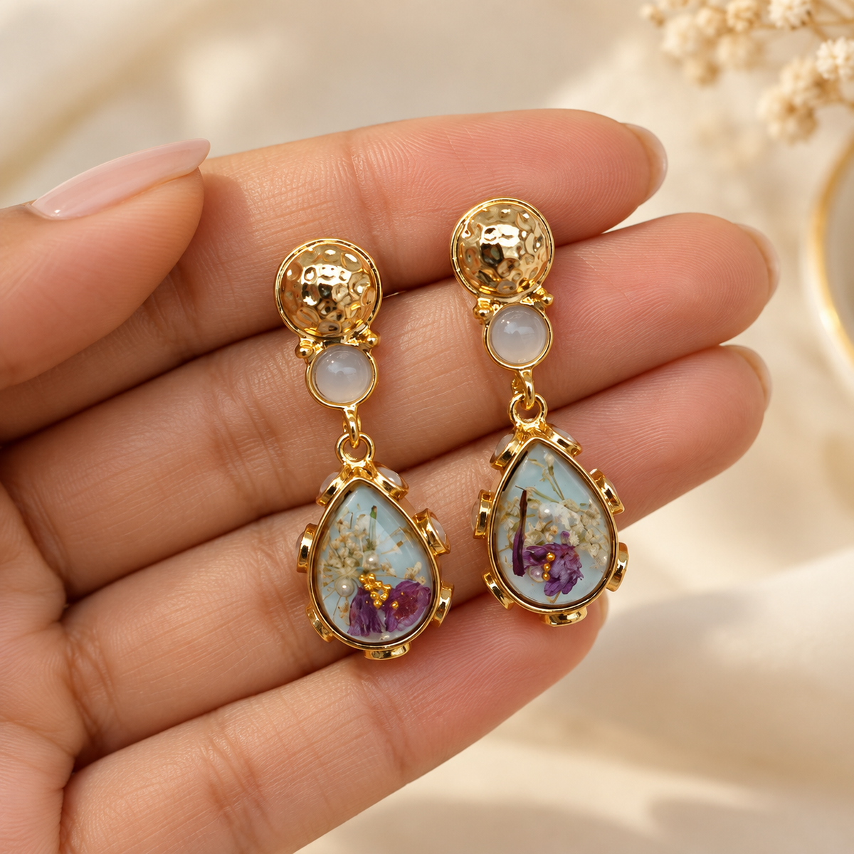 Aditi Botanical Teardrop Drops