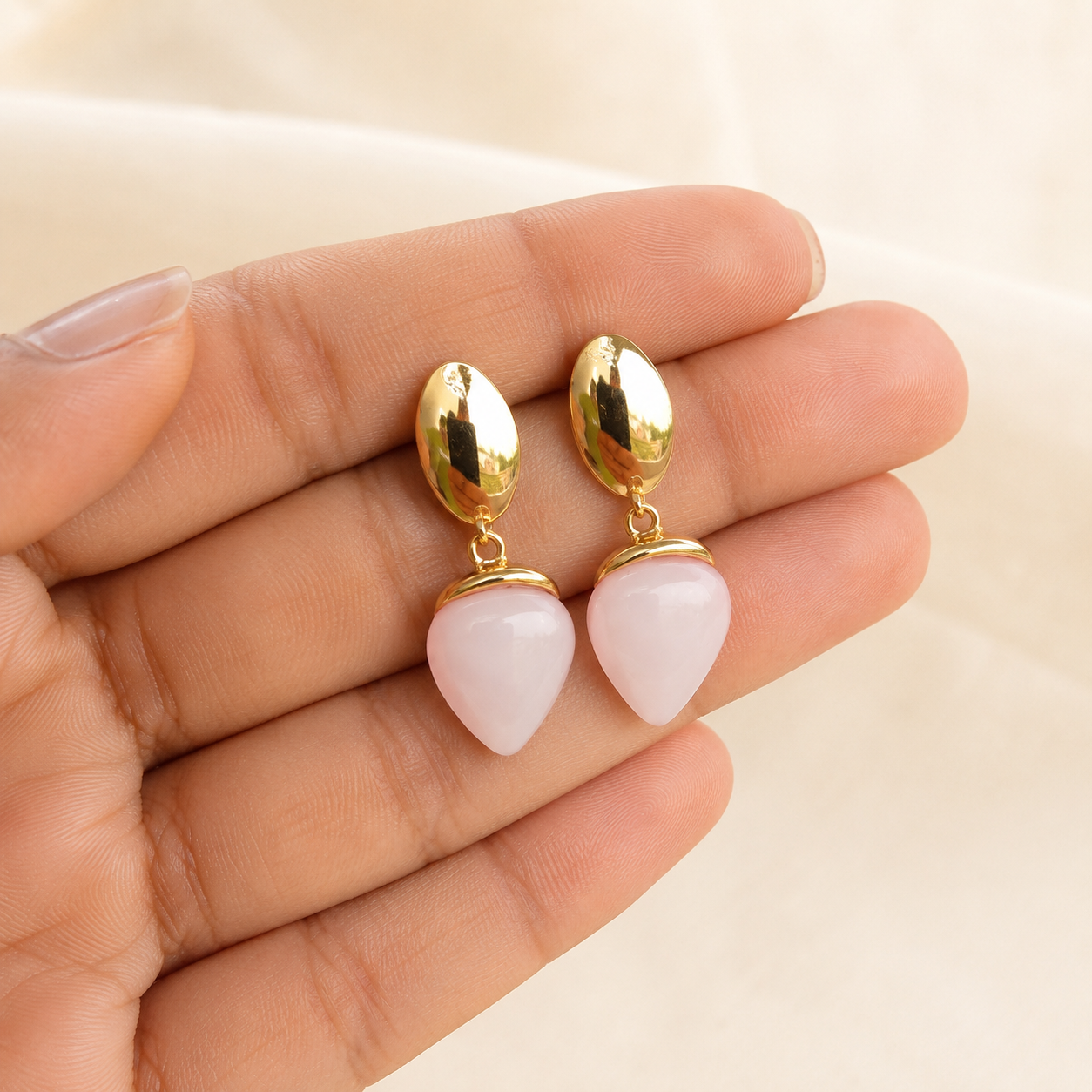 Liyana Teardrop Glow Drops