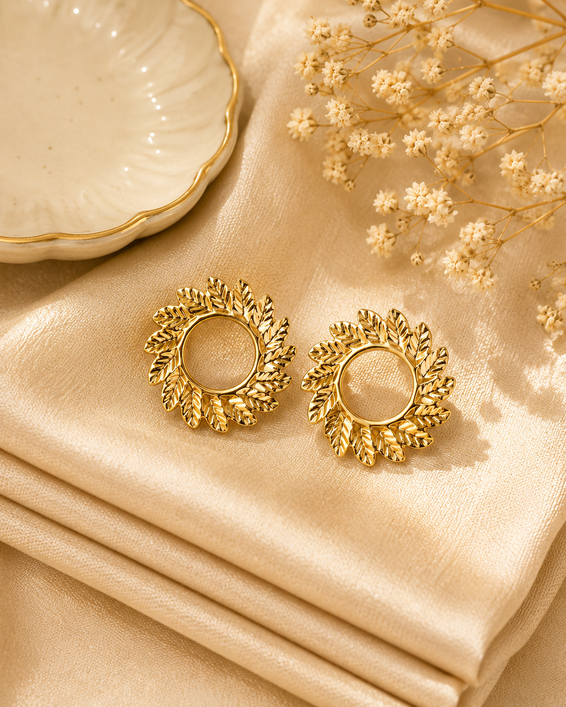 Laurel Gold Wreath Studs