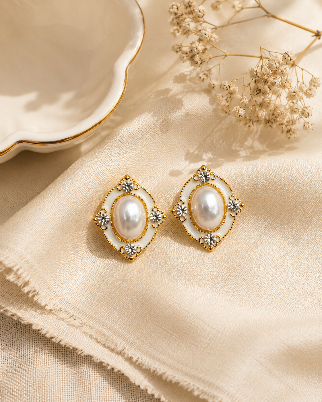Noor Baroque Pearl Studs