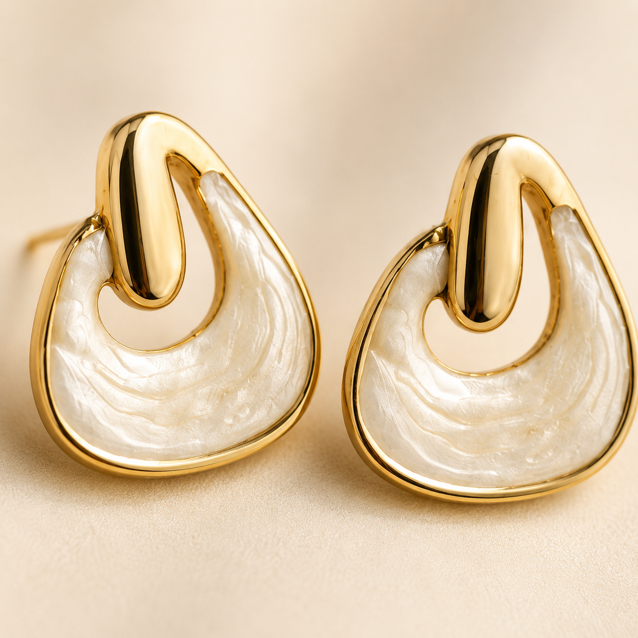 Nyla Enamel Knot Studs
