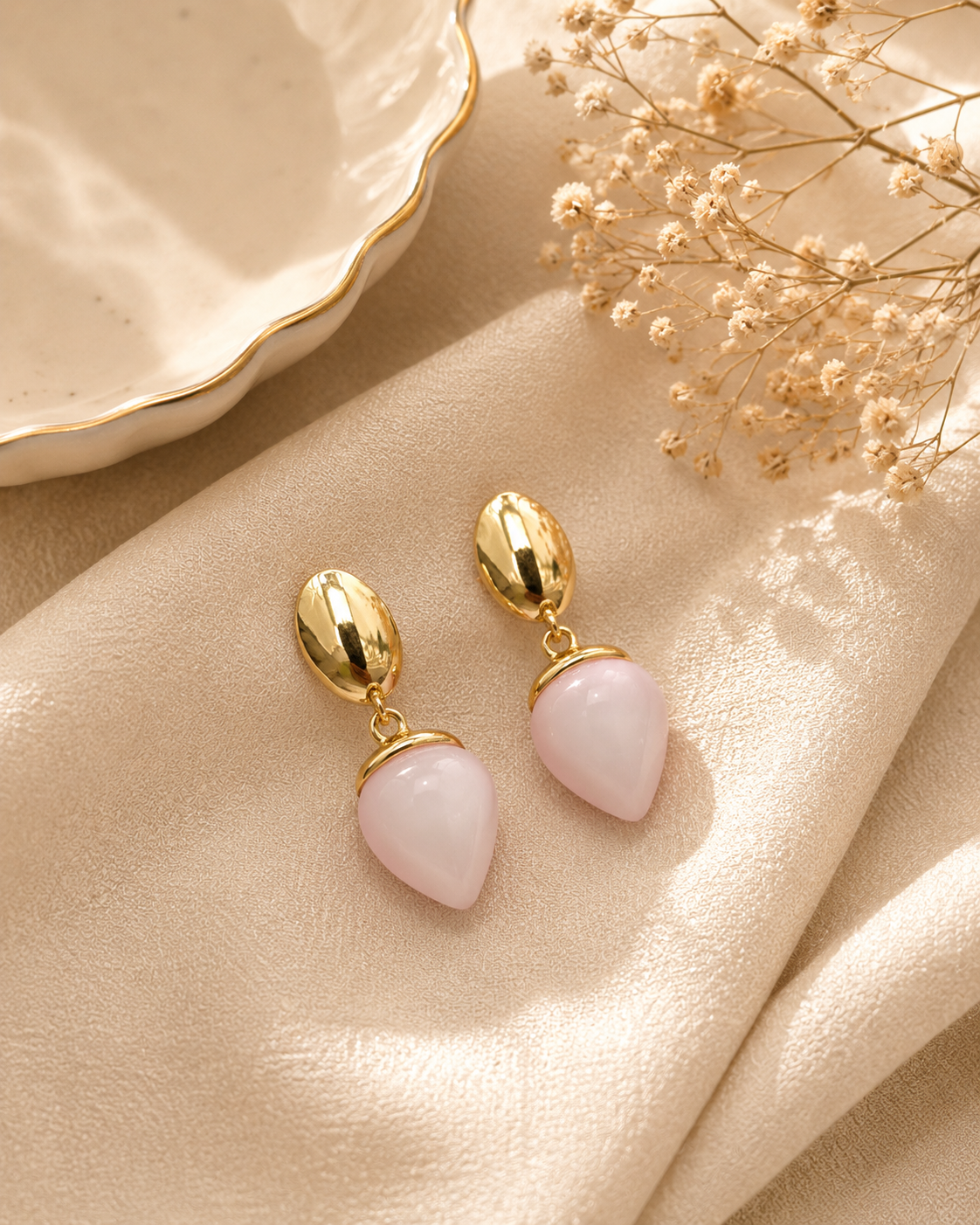 Liyana Teardrop Glow Drops