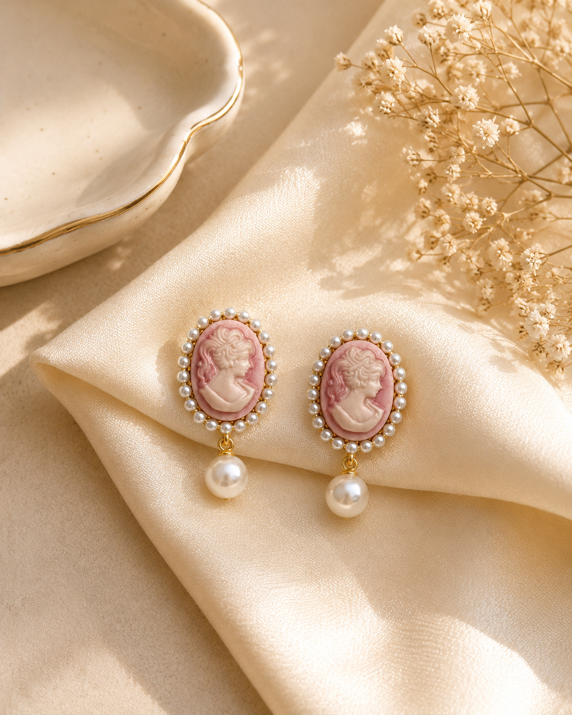 Mila Cameo Pearl Drops