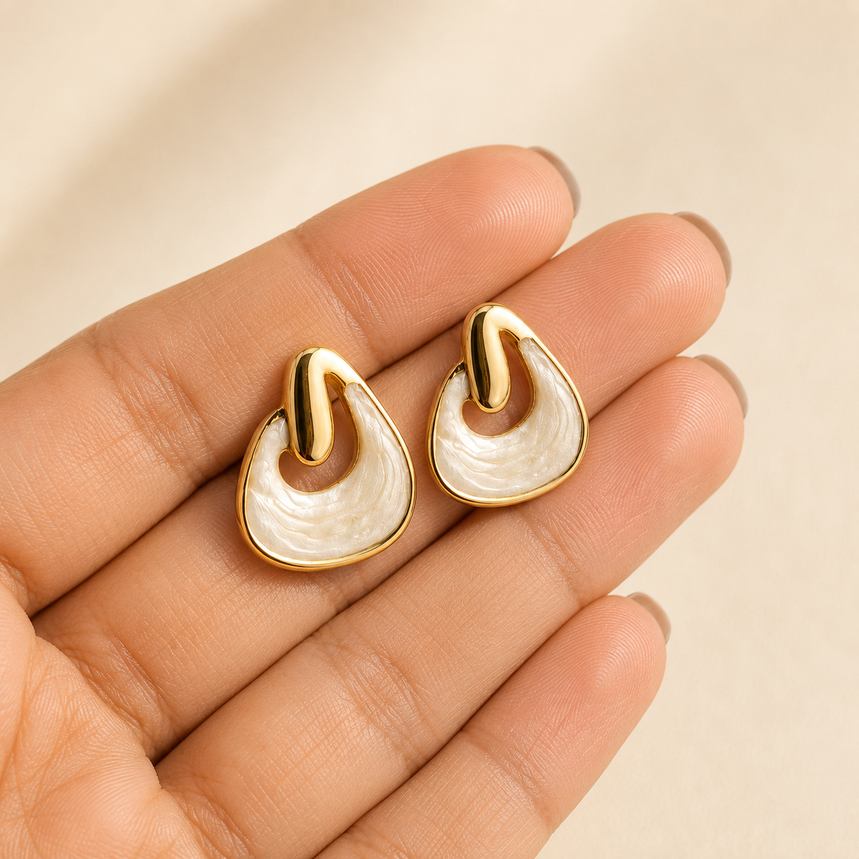 Nyla Enamel Knot Studs