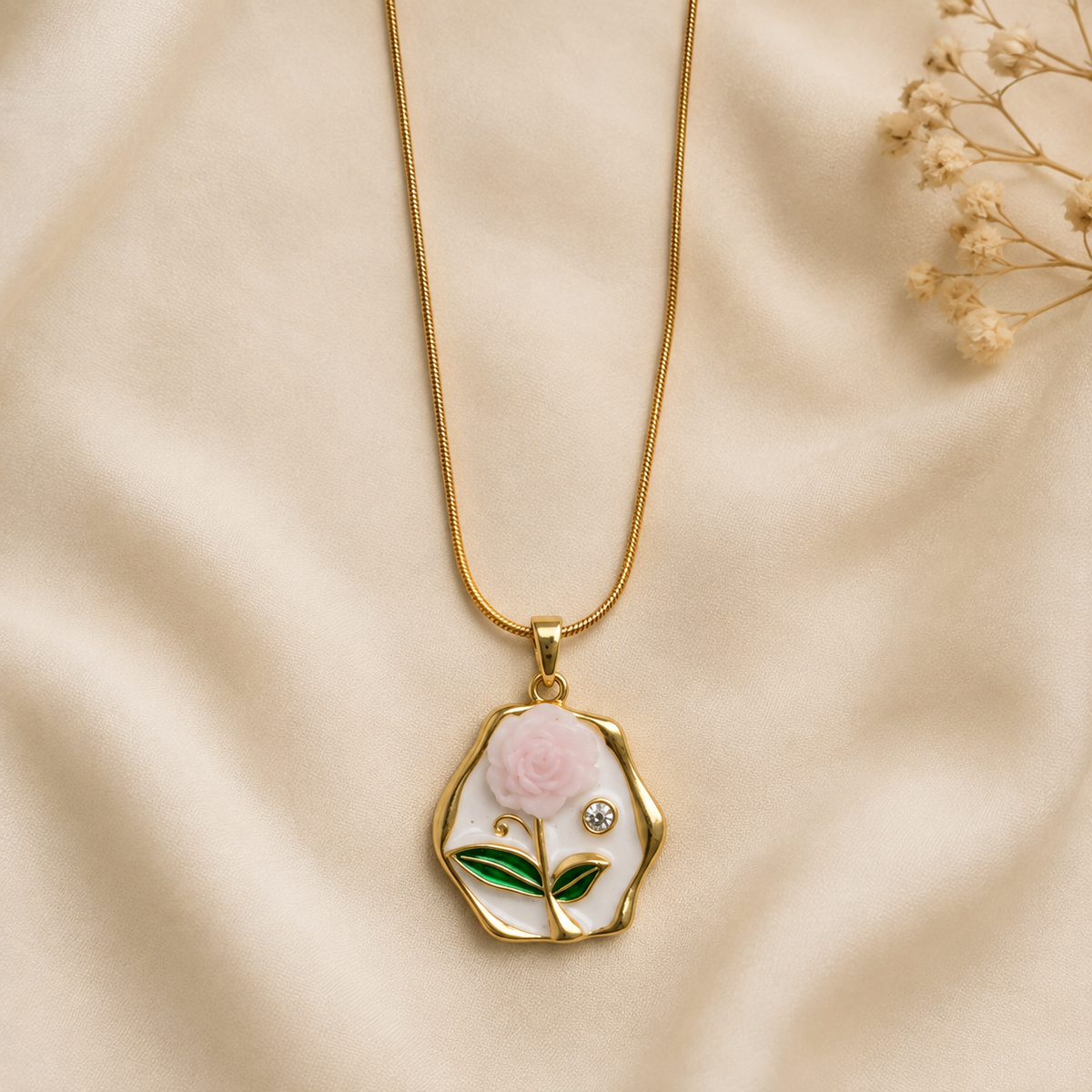 Avni Rosebud Pendant