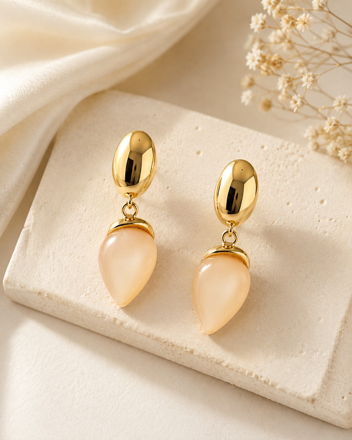 Liyana Teardrop Glow Drops