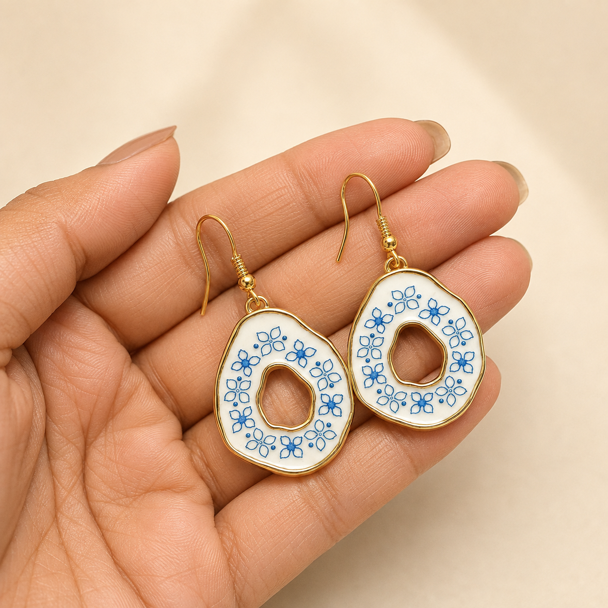 Pia Blue Blossom Porcelain Drops