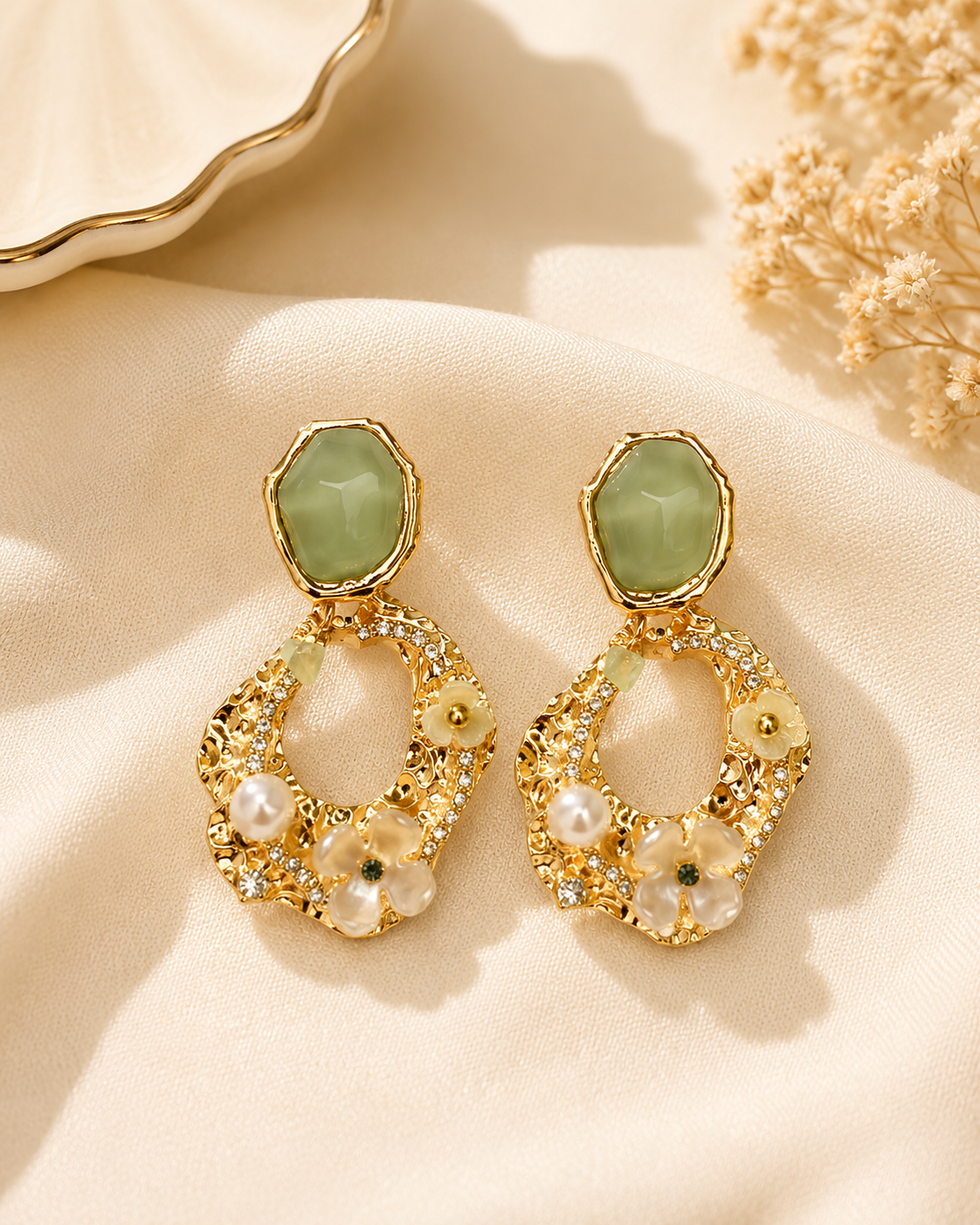 Sianna Pearl Wreath Drops
