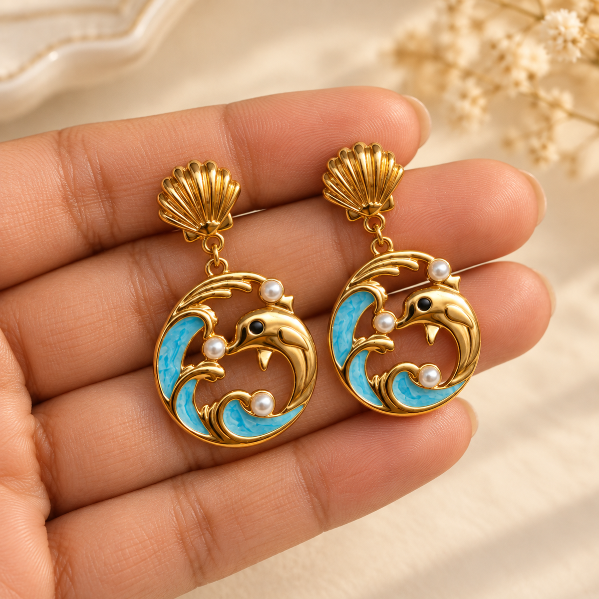 Ariya Dolphin Shell Drops